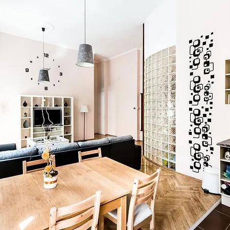 Bpr Koenig Design Apartment Budapest